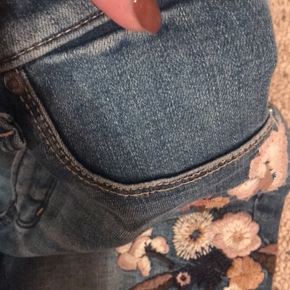 Abercrombie and Fitch floral Borderie jeans size 28/6 - Picture 11 of 15